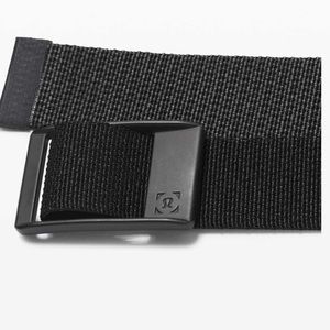 Lululemon commission belt in small, black NWT